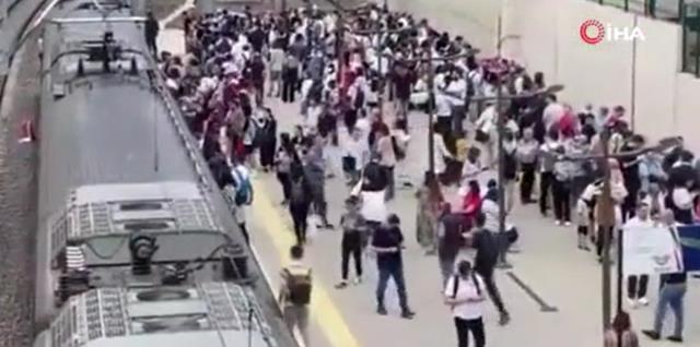 Marmaray'da kim, intihar etti? (VİDEO) SON DAKİKA! Marmaray intiharı son durum ne? Bostancı Marmaray intiharı!