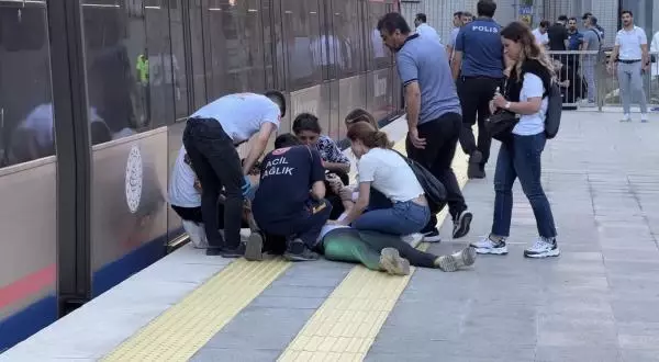 Marmaray'da raylara atlayan kişi hayatını kaybetti