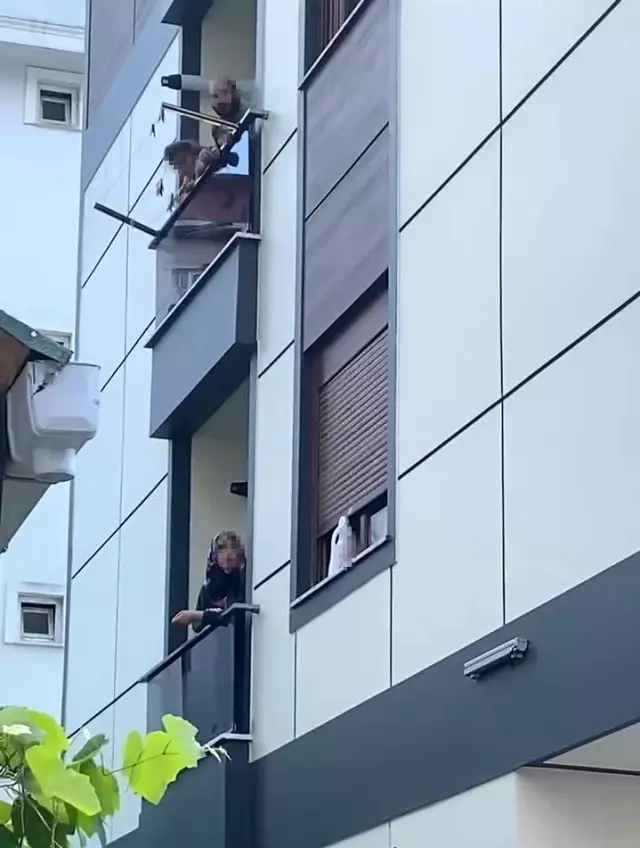 Son dakika haberleri | Ümraniye'de 'beni dövüyor' iddiası: Kapıları kilitledi, polisi bekledi