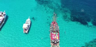 Ege'nin turkuaz renkli koylarına 'Korsan Gemisi' ile yolculuk