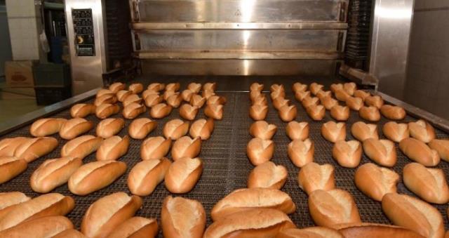 Ekmek fiyatına zam geldi mi? İstanbul'da ekmek fiyatı 5 TL mi oldu? Bir tane ekmek ne kadar? Ekmek fiyatına zam geldi mi? İstanbul'da ekmek fiyatı 5 TL mi oldu? Bir tane ekmek ne kadar?