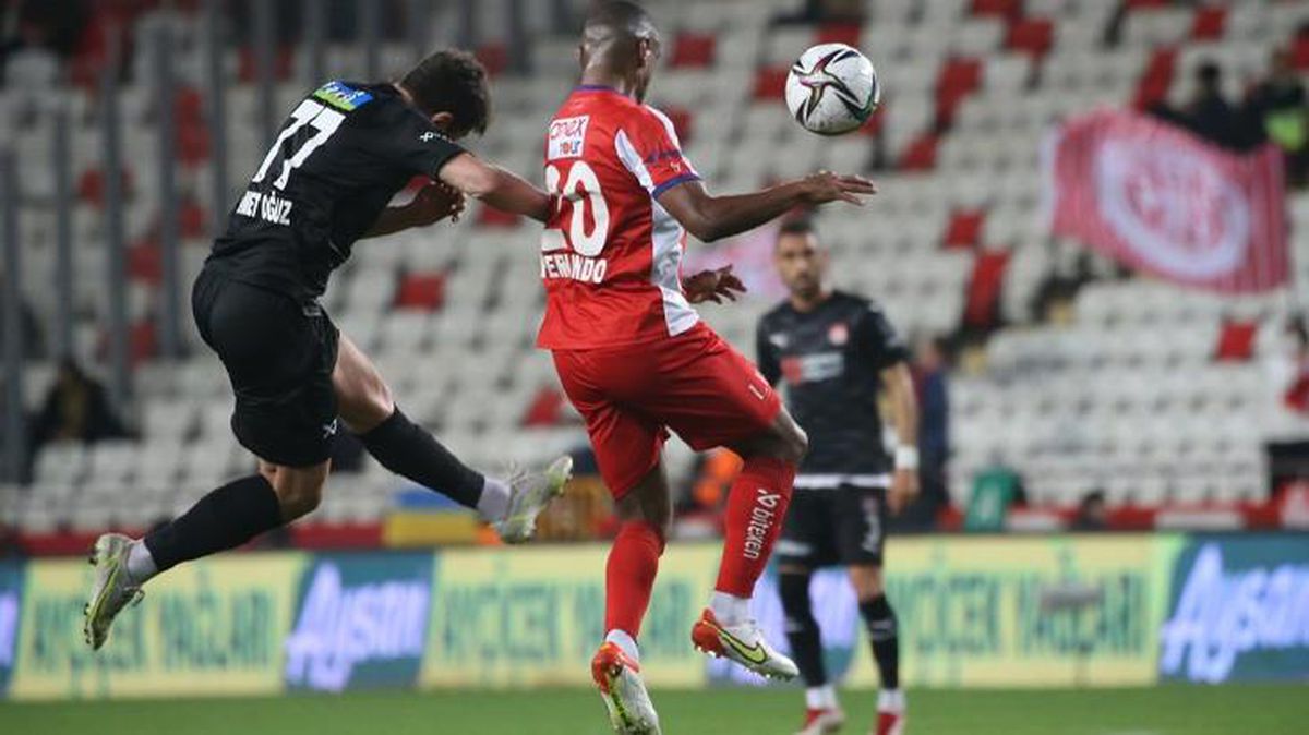 Galatasaray'da Fernando harekatı! Süper Lig'e damga vuran yıldız Aslan oluyor