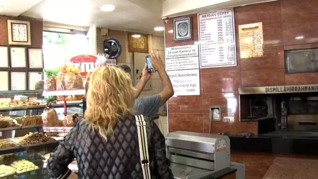 Kadıköy'de fırınlarda ekmeklere zam denetimi