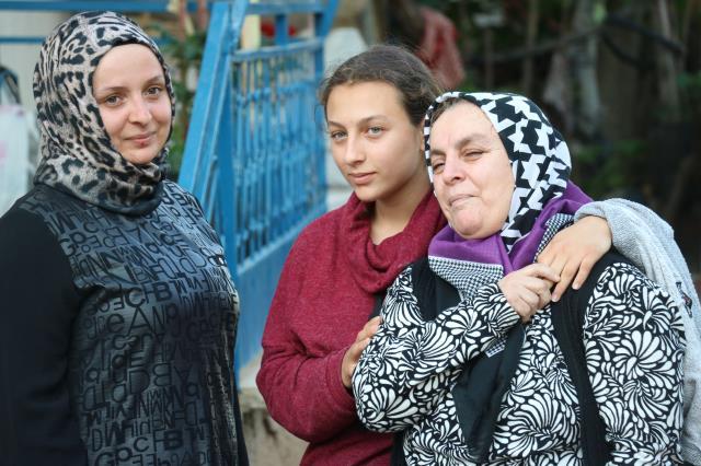 Şiddet uygulayan kocasını öldüren Fatma tahliye edildi, kayınvalidesi sevinçten ağladı Şiddet uygulayan kocasını öldüren Fatma tahliye edildi, kayınvalidesi sevinçten ağladı