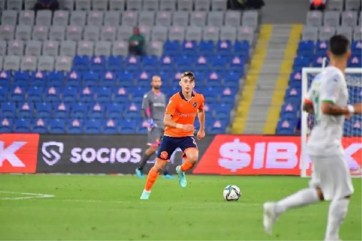 Medipol Başakşehir, Ravil Tagir'i Westerlo'ya kiraladı