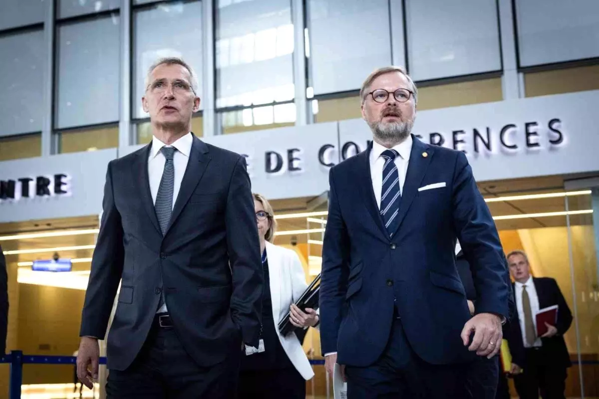 NATO Genel Sekreteri Stoltenberg: 'Türkiye'nin meşru endişelerini çözmeye çalışıyoruz'