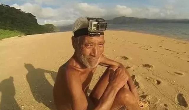 Şehir hayatına alışamadı! 30 yıl boyunca yaşadığı adaya geri dönen yaşlı adamın ilk işi bakın ne oldu