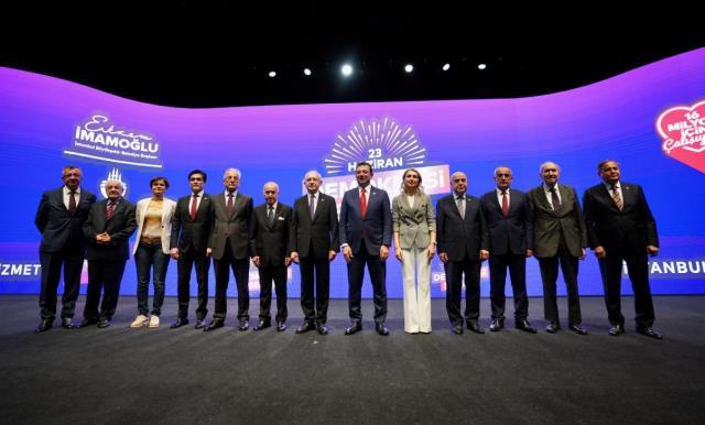 3 yılın hesabını veren İmamoğlu, Cumhurbaşkanı Erdoğan'ın 28 yıl önceki sözleriyle sitem etti