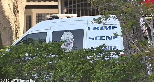 Yatağında uyuyan komşusunu gören kadın donup kaldı! Tatsız karşılaşma feci sonlandı