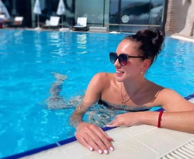 Ukraynalı voleybolcunun fotoğraflarına yorum yağdı: Bir Zehra Güneş değil