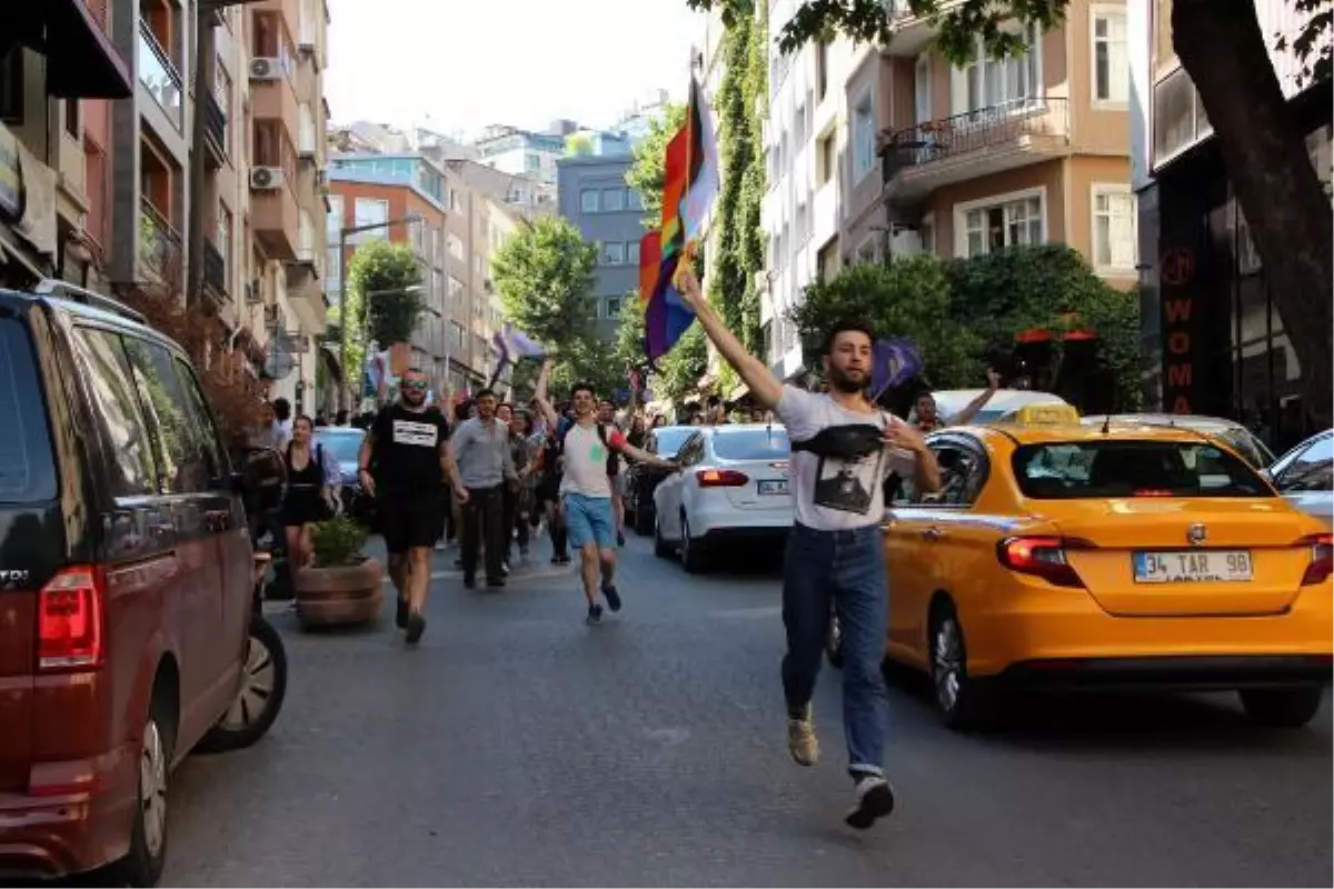 Beyoğlu'nda LGBT eylemi