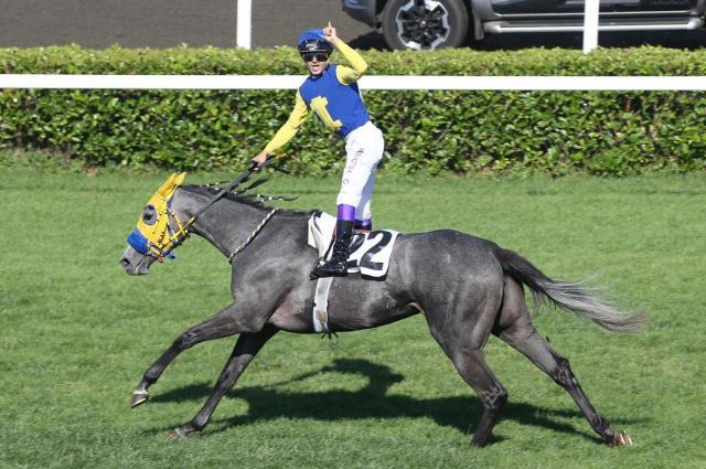 Son Dakika: 96. Gazi Koşusu'nu Özcan Yıldırım'ın jokeyliğini yaptığı Secret Power kazandı Son Dakika: 96. Gazi Koşusu'nu Özcan Yıldırım'ın jokeyliğini yaptığı Secret Power kazandı