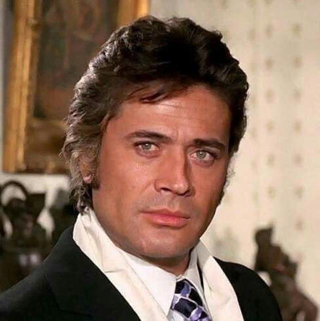 Kara Murat, Malkoçoğlu, Öğretmen Kemal! İşte 3 neslin kahramanının unutulmaz kareleri Kara Murat, Malkoçoğlu, Öğretmen Kemal! İşte 3 neslin kahramanının unutulmaz kareleri