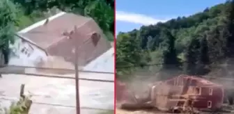 Görüntü Kastamonu'dan! Sular, önüne kattığı bina ve camiyi böyle götürdü