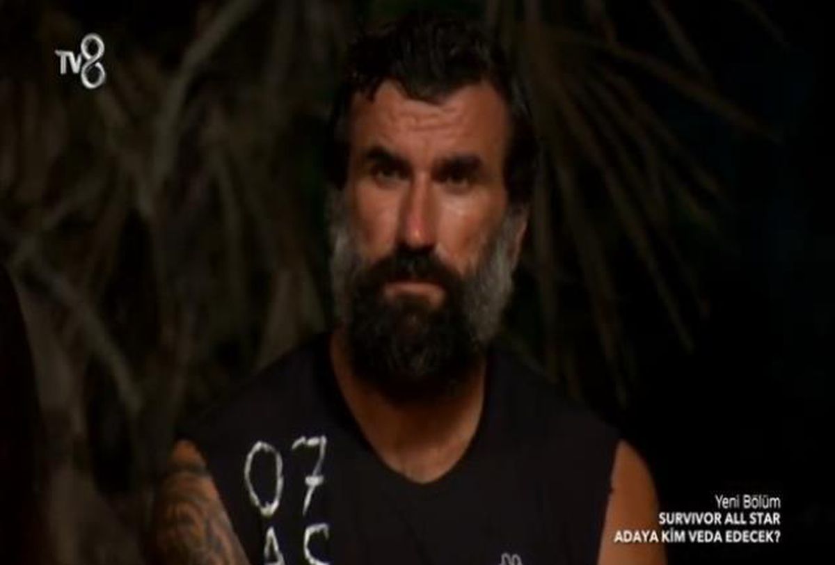 Survivor Hikmet nerede, yok mu, neden yok? Hikmet yarışmada neden yok, elendi mi? Hikmet Tuğsuz Survivor 2022'de kaçıncı oldu?