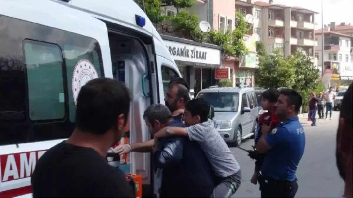 Afgan ailenin evinde yangın; 3'ü çocuk 5 kişi hastanelik oldu