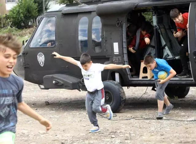 Bakan Soylu sel mağduru çocukların isteğini kırmadı