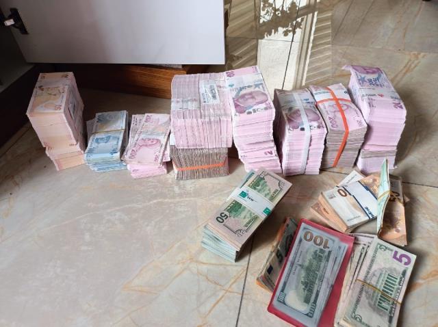 Demir Yumruk operasyonundan yeni detaylar! Baskın yapılan her yerden deste deste para çıkıyor