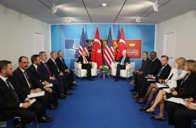 NATO Liderler zirvesinde kritik temas! Erdoğan-Biden görüşmesi sona erdi, işte ilk açıklamalar