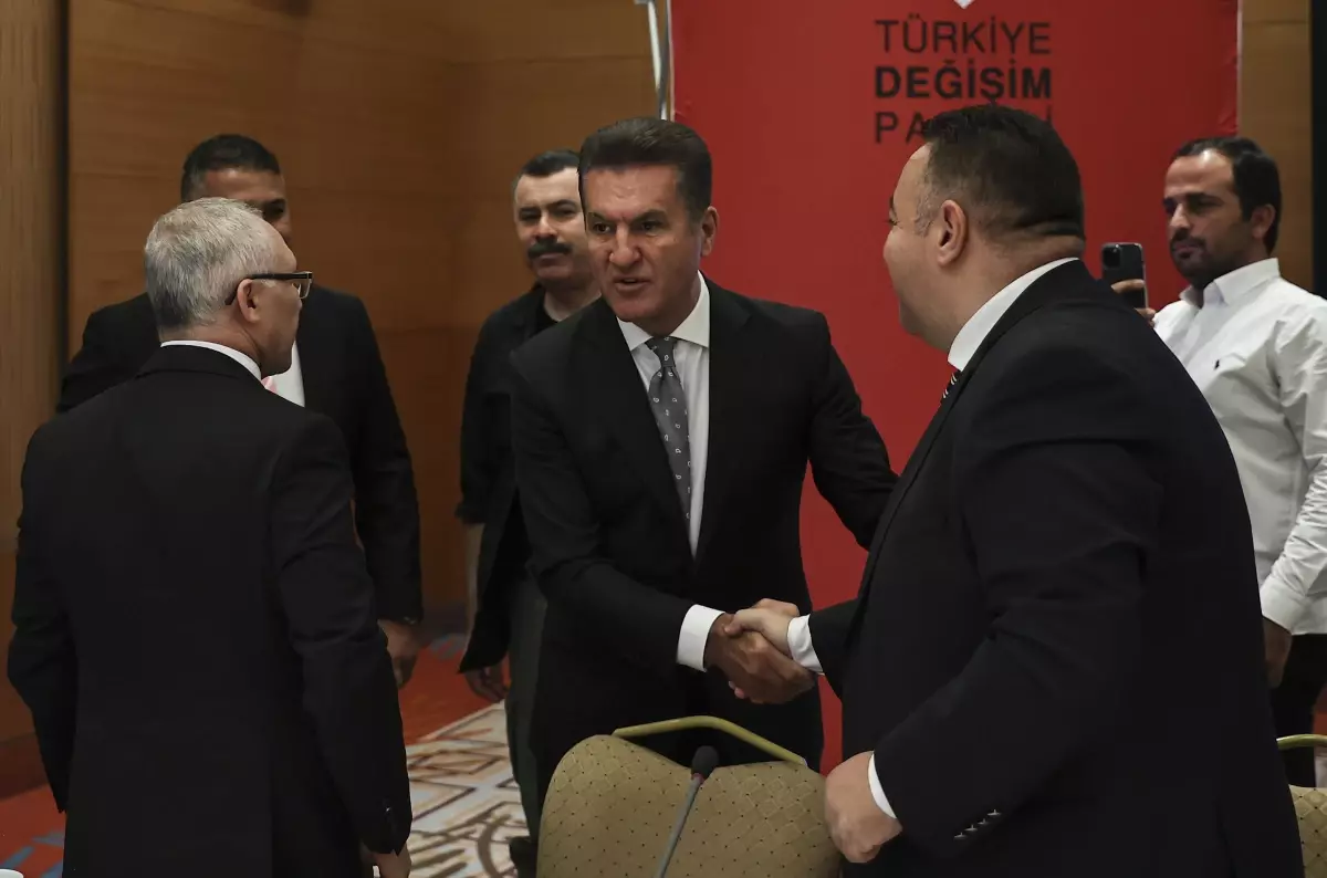 TDP Genel Başkanı Sarıgül, medya kuruluşlarının Ankara temsilcileriyle bir araya geldi