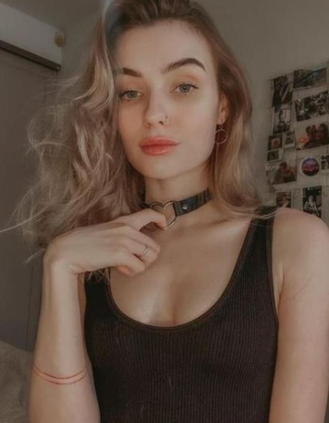 Ukraynalı kadınlar orduya destek olmak için çıplak fotoğraflarını sattılar