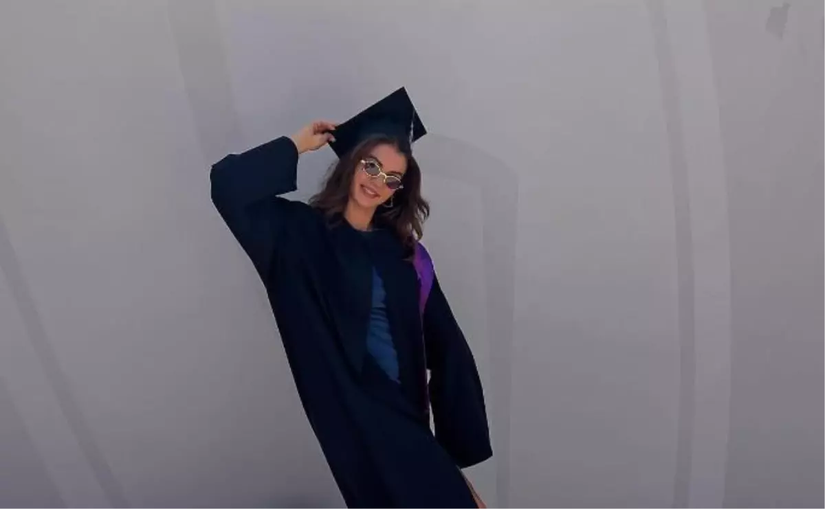 Burcu Özberk hangi bölümden mezun oldu?