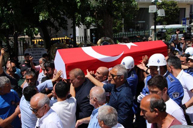 Cüneyt Arkın'ın cenazesi Teşvikiye Camii'ne getirildi