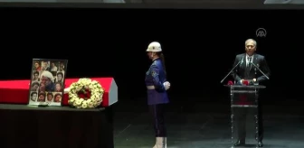 Usta oyuncu Cüneyt Arkın için AKM'de tören düzenlendi