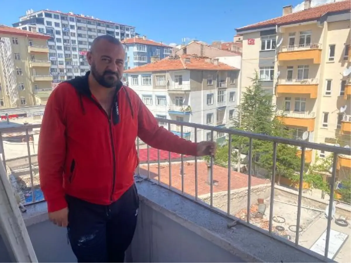 Son dakika haberleri! Yangında balkondan atlayan kadını yakalayan komşu: 'Bırakma' diyordu