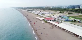 Manavgat Belediyesi'ne ait 4 plaja mavi bayrak verildi