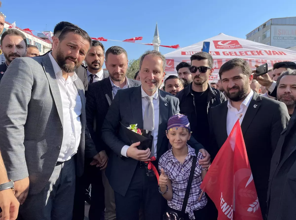 Fatih Erbakan, Sultanbeyli'de vatandaşlarla buluştu