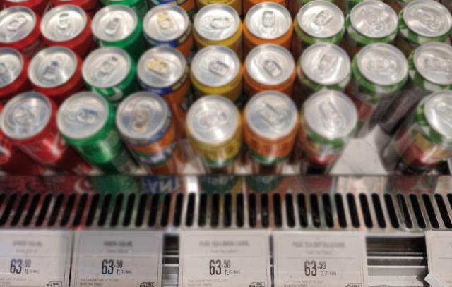 İstanbul Havalimanı'ndaki fiyatlar gündem oldu! Pizza 540 TL, su ise 31 TL'ye satılıyor