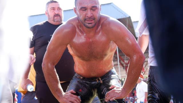 Tarihi Kırkpınar Yağlı Güreşleri'nde büyük yıkım! Ali Gürbüz ebedi altın kemere veda etti