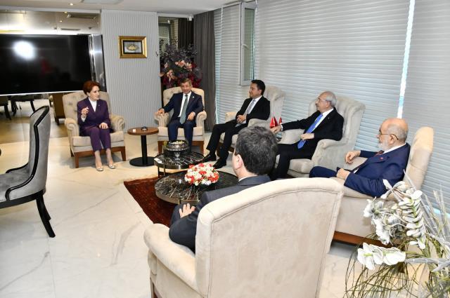 6'lı masa beşinci kez toplandı! Liderlerin ortak açıklamasında adayla ilgili bir kritere vurgu yapıldı 6'lı masa beşinci kez toplandı! Liderlerin ortak açıklamasında adayla ilgili bir kritere vurgu yapıldı