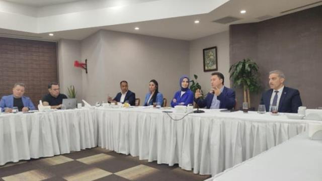 Babacan: Seçilen Cumhurbaşkanının ve Parlamentonun 5 Yıllık Görev Süresini Tamamlaması Lazım