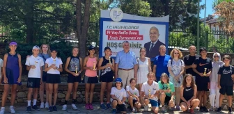 Efeler Belediyesi Tenis Turnuvası'nda Ödüller Sahiplerini Buldu