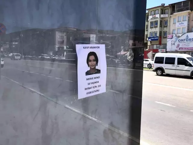 Ailenin günlerdir haber alamadığı 16 yaşındaki genç kız, parkta otururken bulundu Ailenin günlerdir haber alamadığı 16 yaşındaki genç kız, parkta otururken bulundu