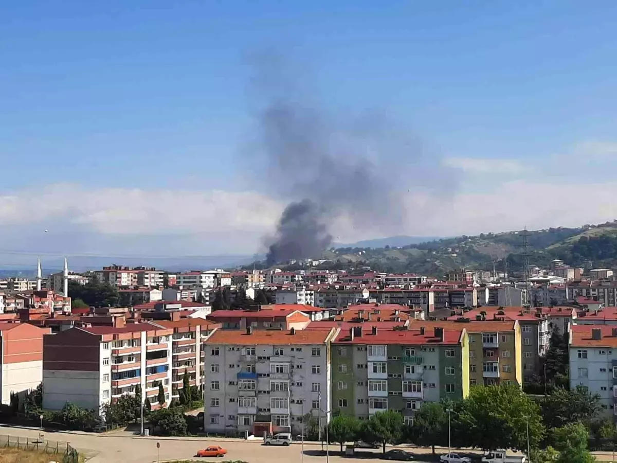 Tekkeköy'deki yangın korkuttu