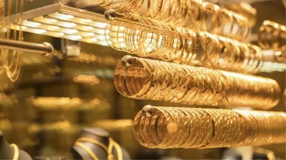 Altının gram fiyatı 983 lira seviyesinden işlem görüyor