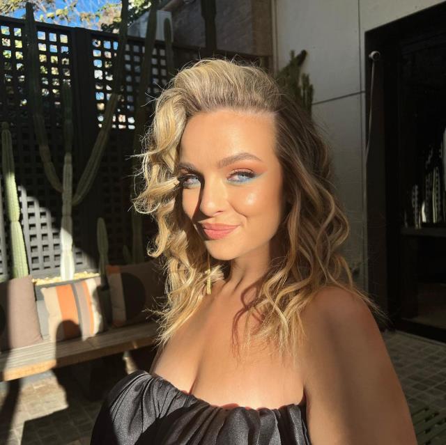 Güzel modelden ağızları açık bırakan itiraf! Okyanusta korku içinde ilişkiye girmiş