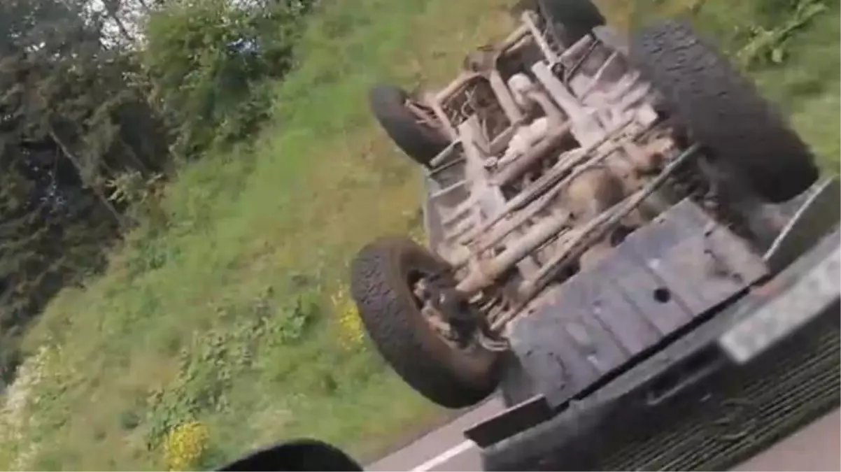 Norveç'te Kur'an yakan şahısların eve dönerken araçları takla attı