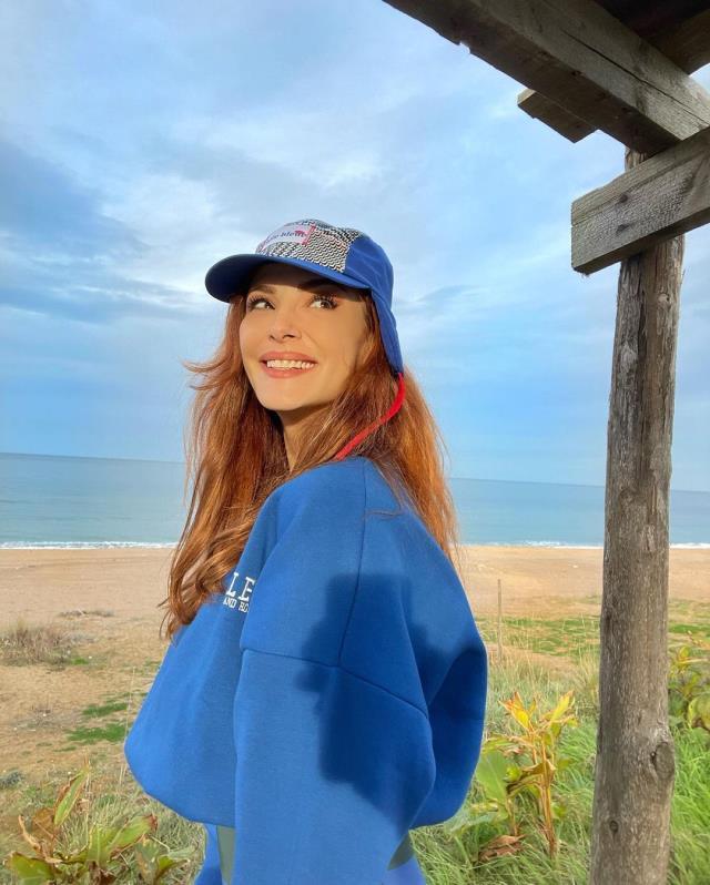 Oyuncu Mine Tugay'dan 'Neden hep yalnızsın?' sorusuna cevap: Ben yalnız değilim