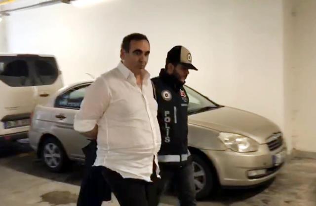 'Demir Yumruk' operasyonunda, aralarında Hüseyin Eryılmaz'ın da bulunduğu 10 kişi daha tutuklandı 'Demir Yumruk' operasyonunda, aralarında Hüseyin Eryılmaz'ın da bulunduğu 10 kişi daha tutuklandı