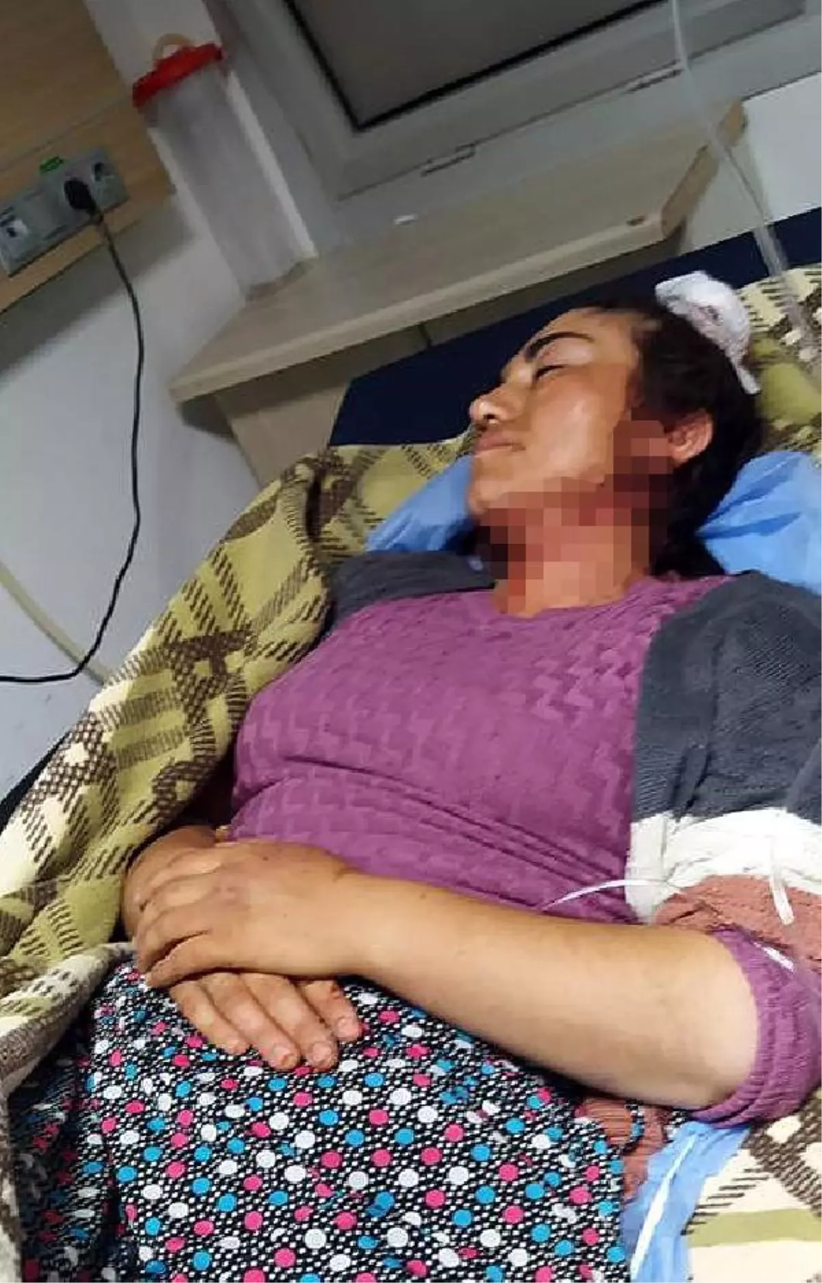 Son dakika haberleri: Traktörle giderken taşlı- sopalı saldırıya uğrayan çift, yaralandı