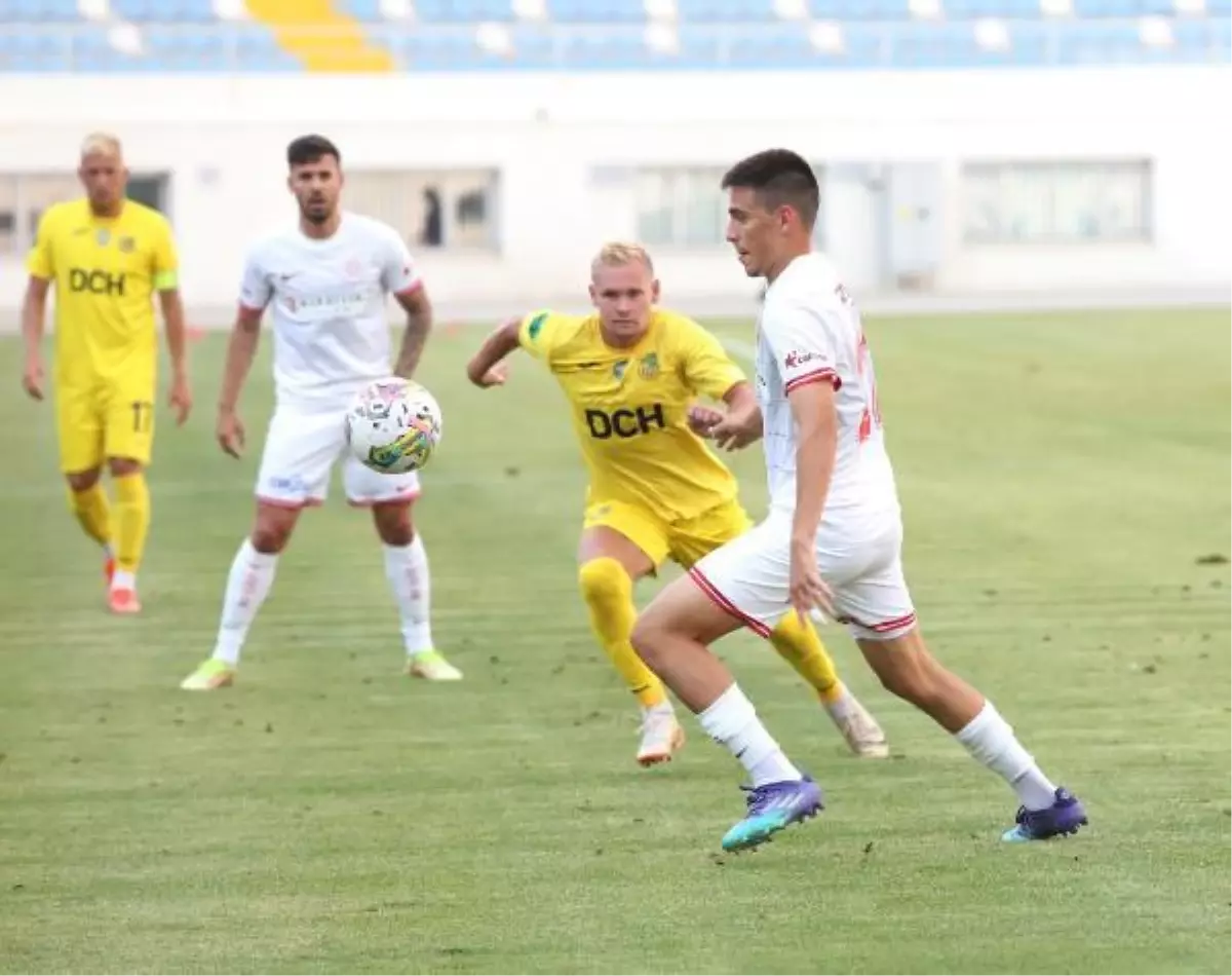 Antalyaspor, ilk hazırlık maçında Metalist Kharkiv'e kaybetti