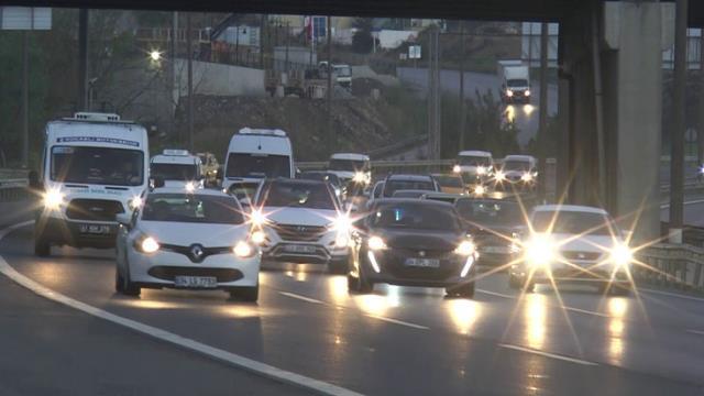 İstanbul'da bayram trafiği başladı