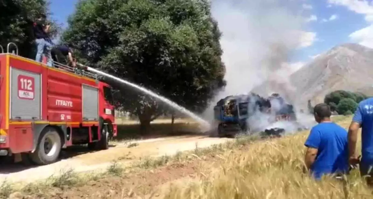 Son dakika haberi | Yüzlerce saman balyası çıkan yangında küle döndü