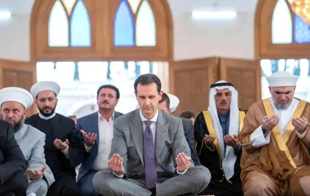 Esad, 11 yıl sonra Halep'e gitti, halkla bayramlaştı