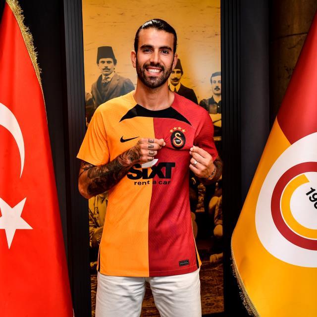 Son Dakika: Sérgio Oliveira resmen Galatasaray'da! İşte bonservis bedeli ve sözleşme süresi