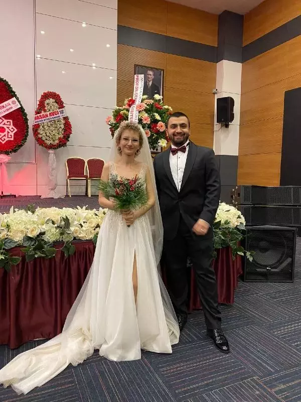 3'ÜNCÜ KEZ KANSERE YAKALANAN CEMRE, YAŞAM MÜCADELESİNİ KAYBETTİ